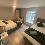 Baxters Apartments
